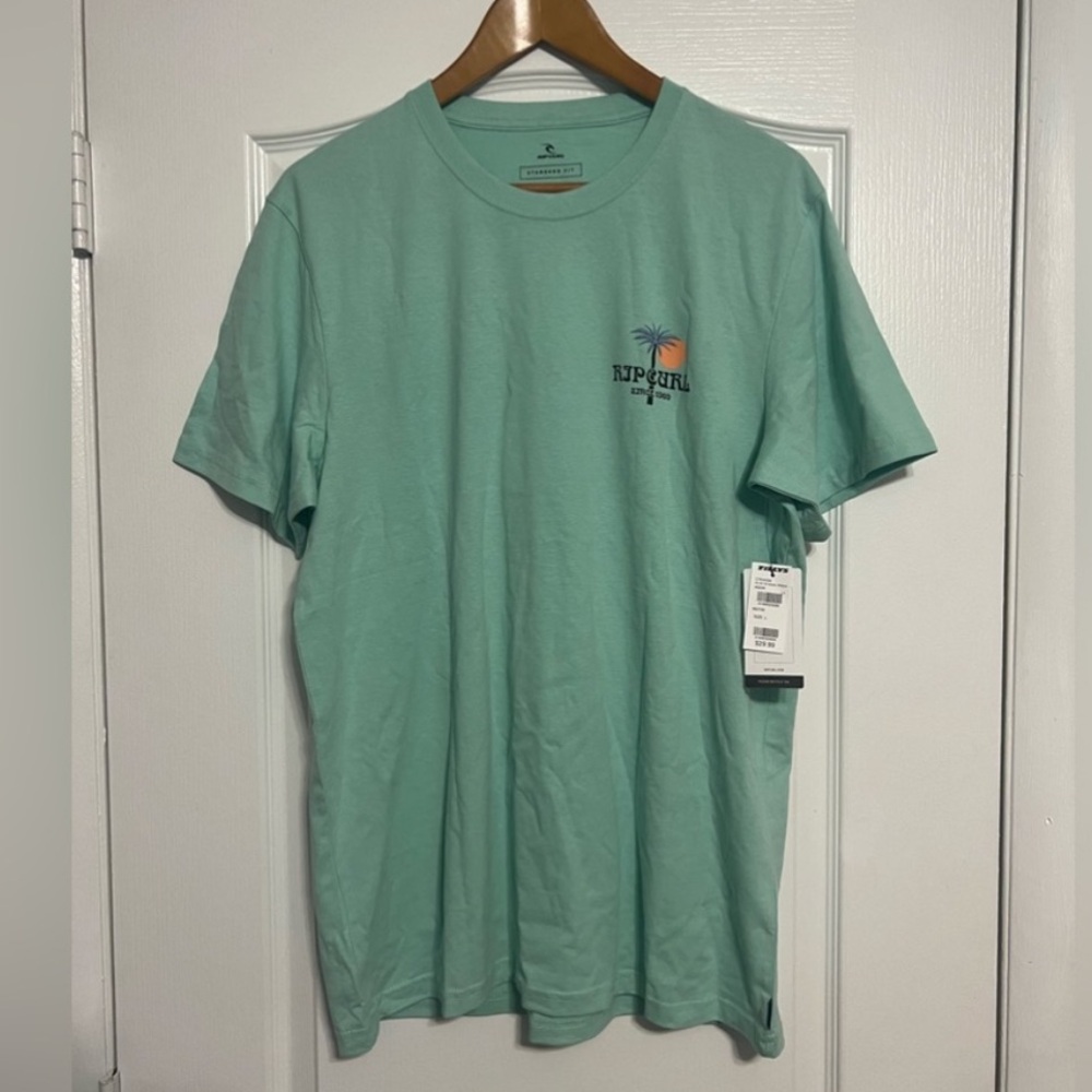NWT Ripcurl Men’s Short Sleeve T-shirt Size L